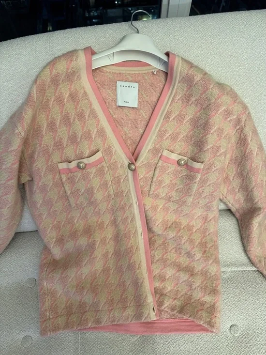 Women's Pink Patterned V-Neck Cardigan with Pocket Detail - Picture 2 of 2